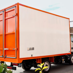 Furgón Carga Seca Lámina Lisa