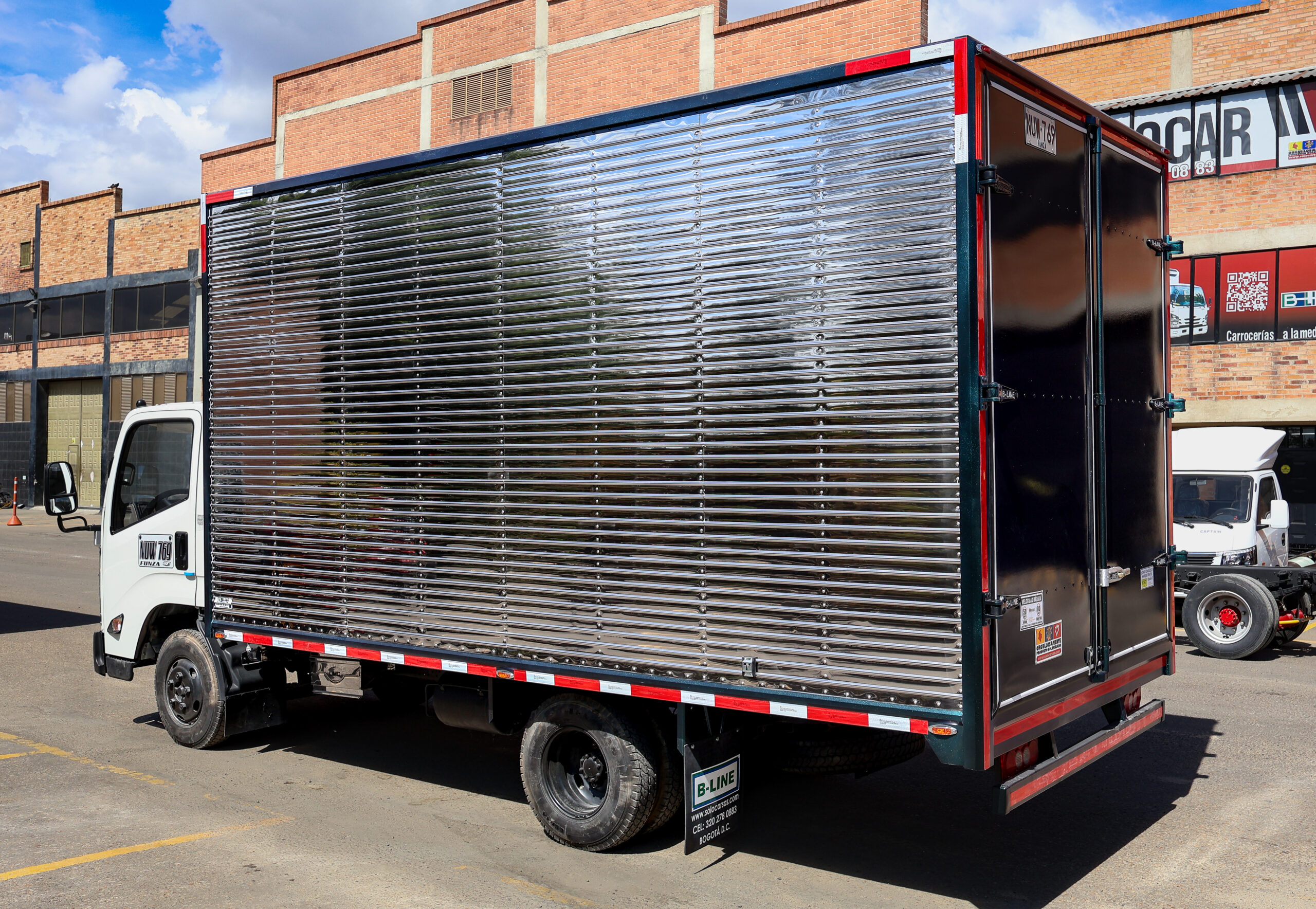 Furgón Carga Seca Troquelado - Image 3